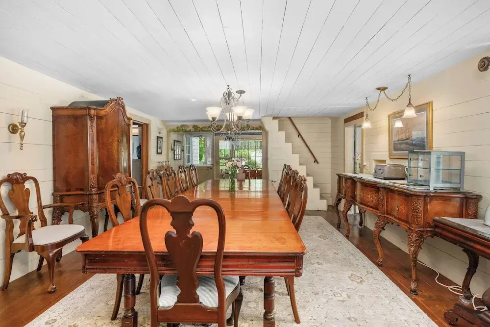 Isaiah Hall Bed & Breakfast Inn