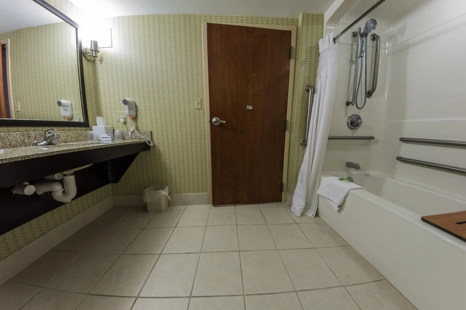 Holiday Inn Express Hotel & Suites Winchester by IHG