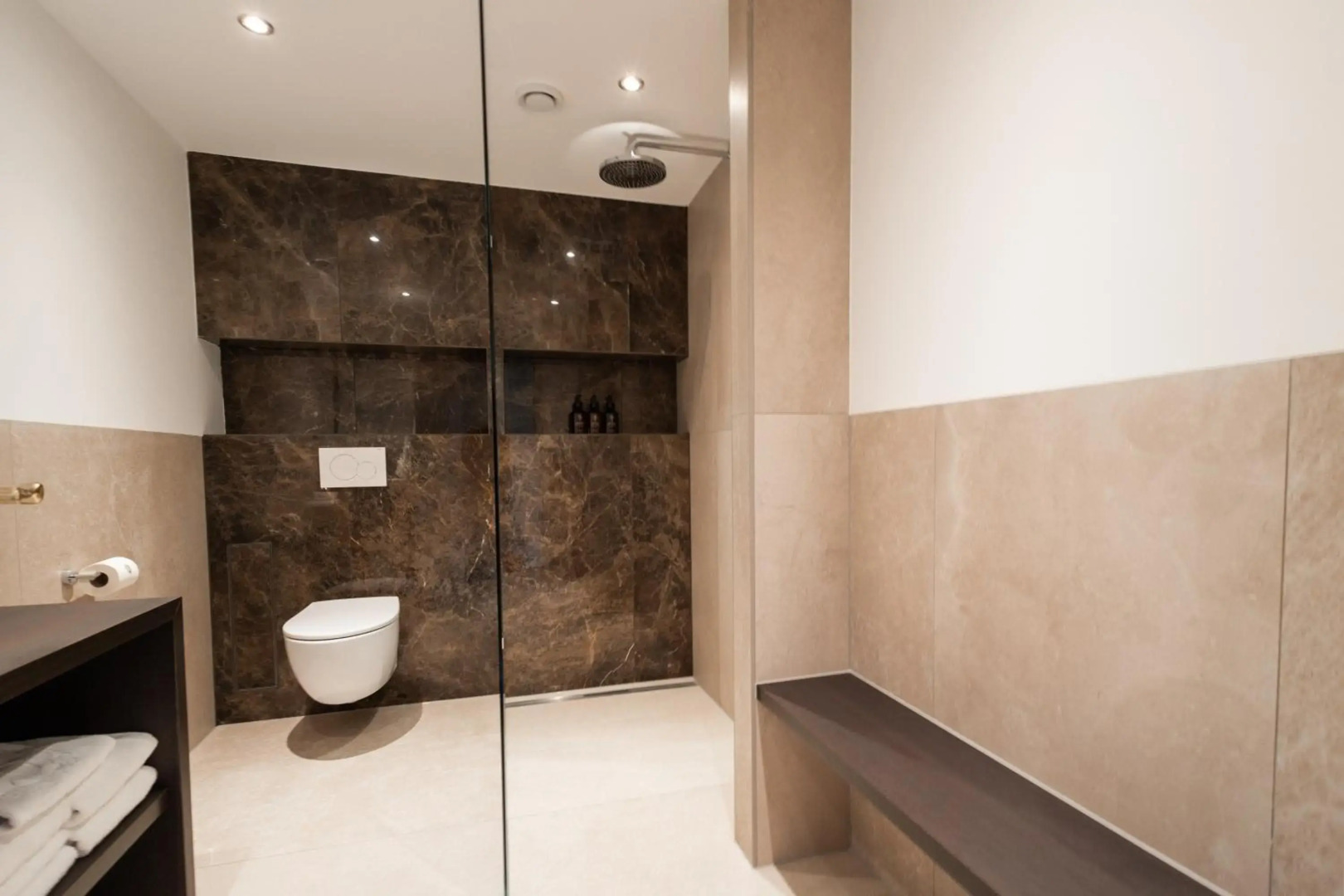 Landhuishotel & Restaurant De Bloemenbeek