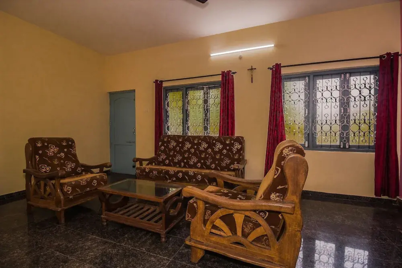 OYO Home 22802 Feildview 3BHK Mapusa