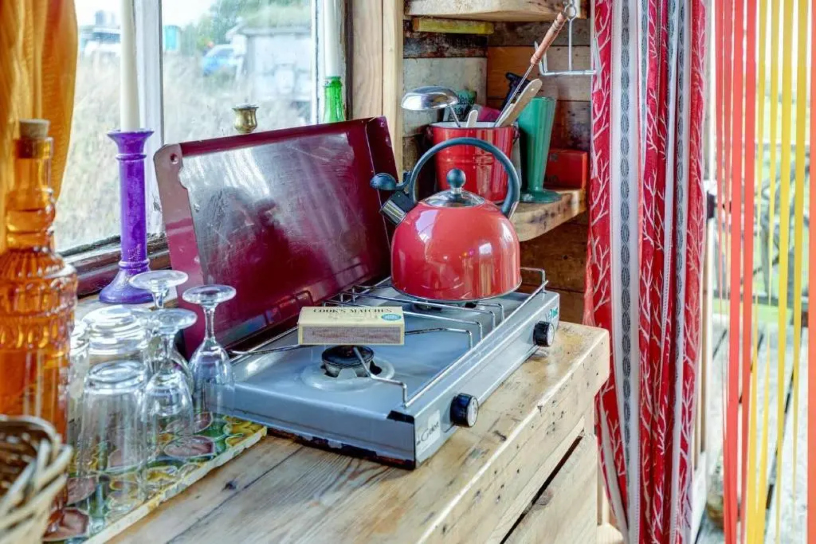 2x Double Bed - Glamping Wagon, Dalby Forest