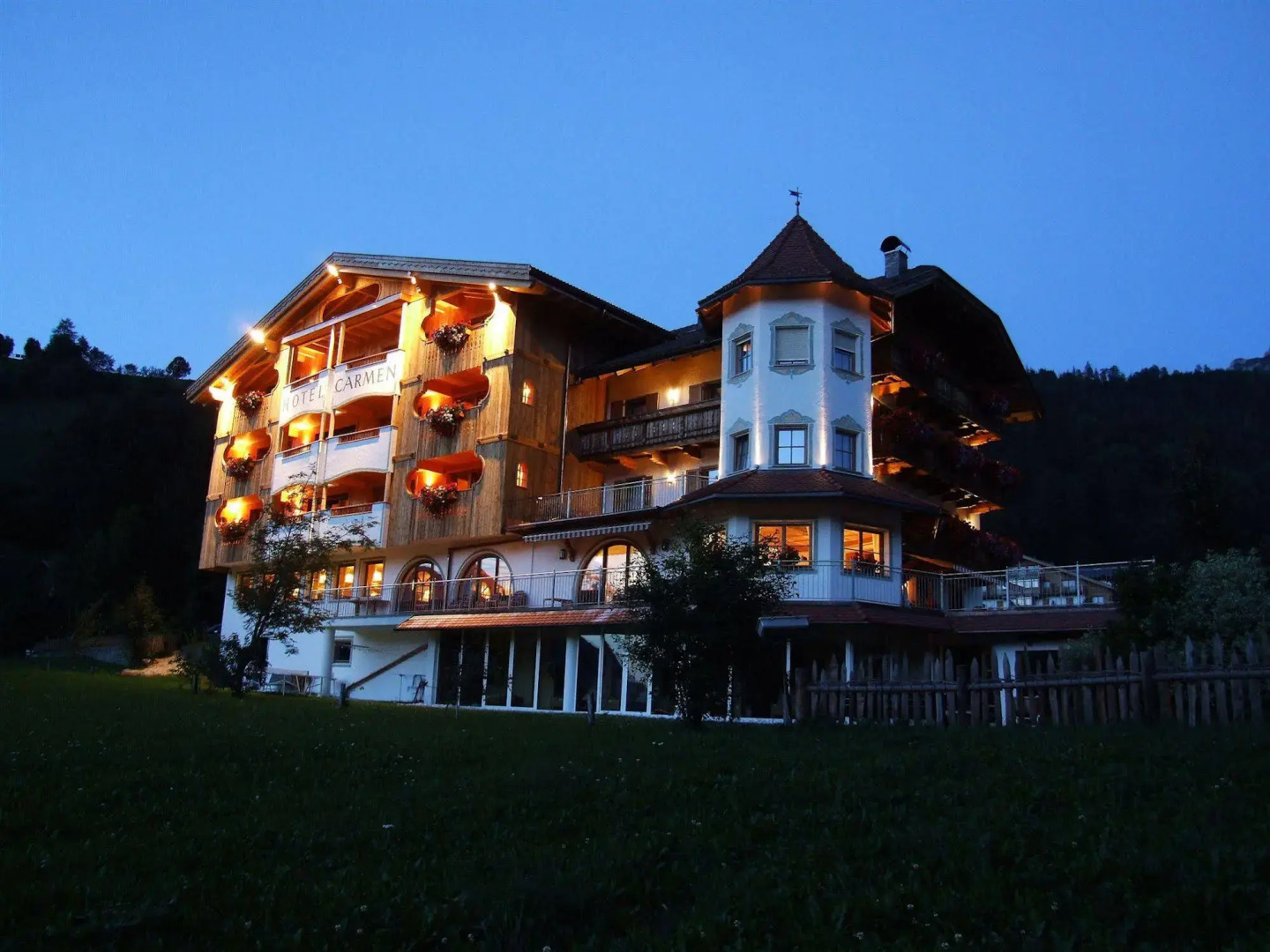 Mareo Dolomites Hotel