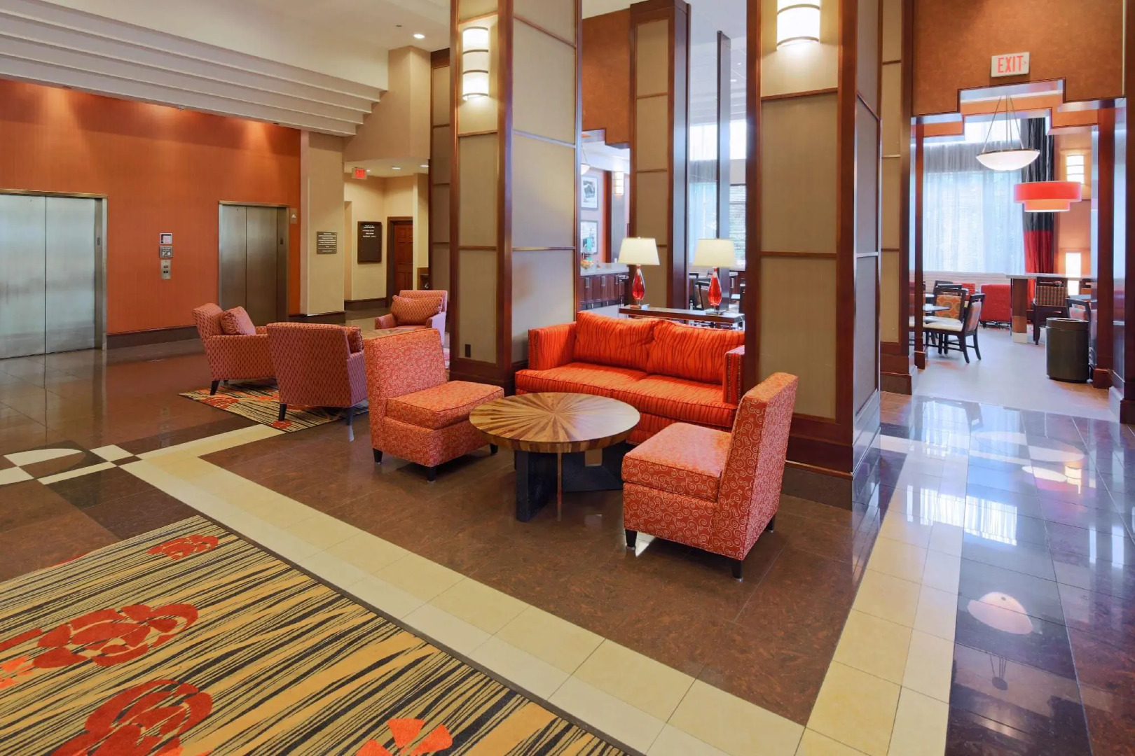 Hampton Inn & Suites Arlington Crystal City DCA