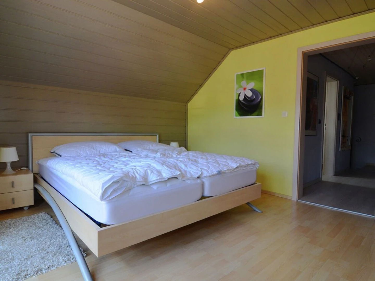 Apartment With Private Terrace in Prunn