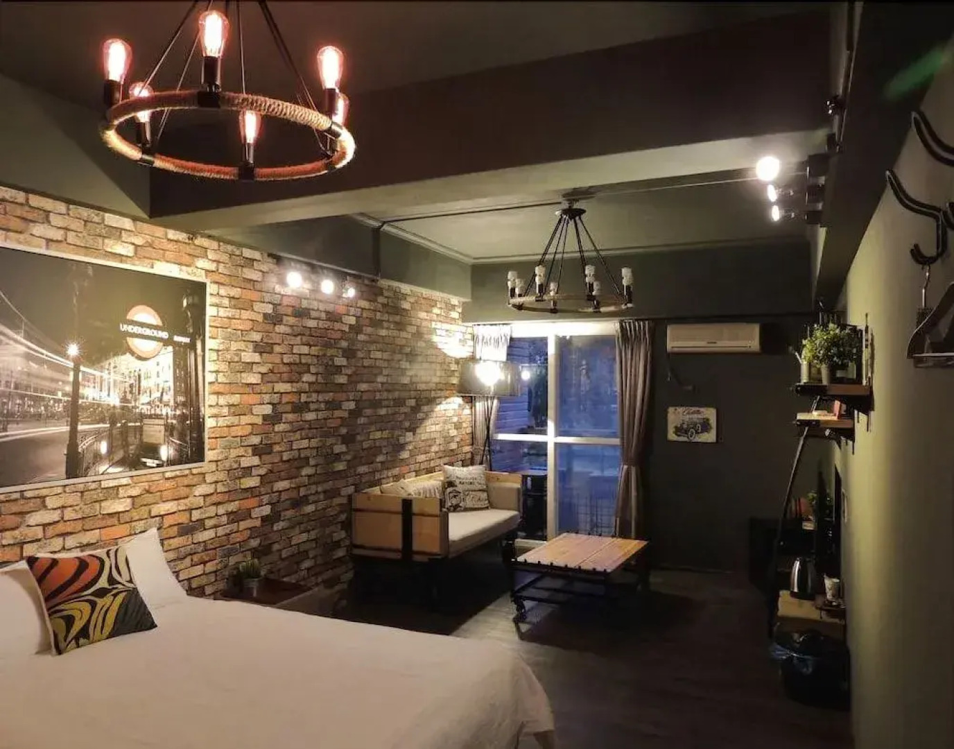 The Moment The Ocean B&B