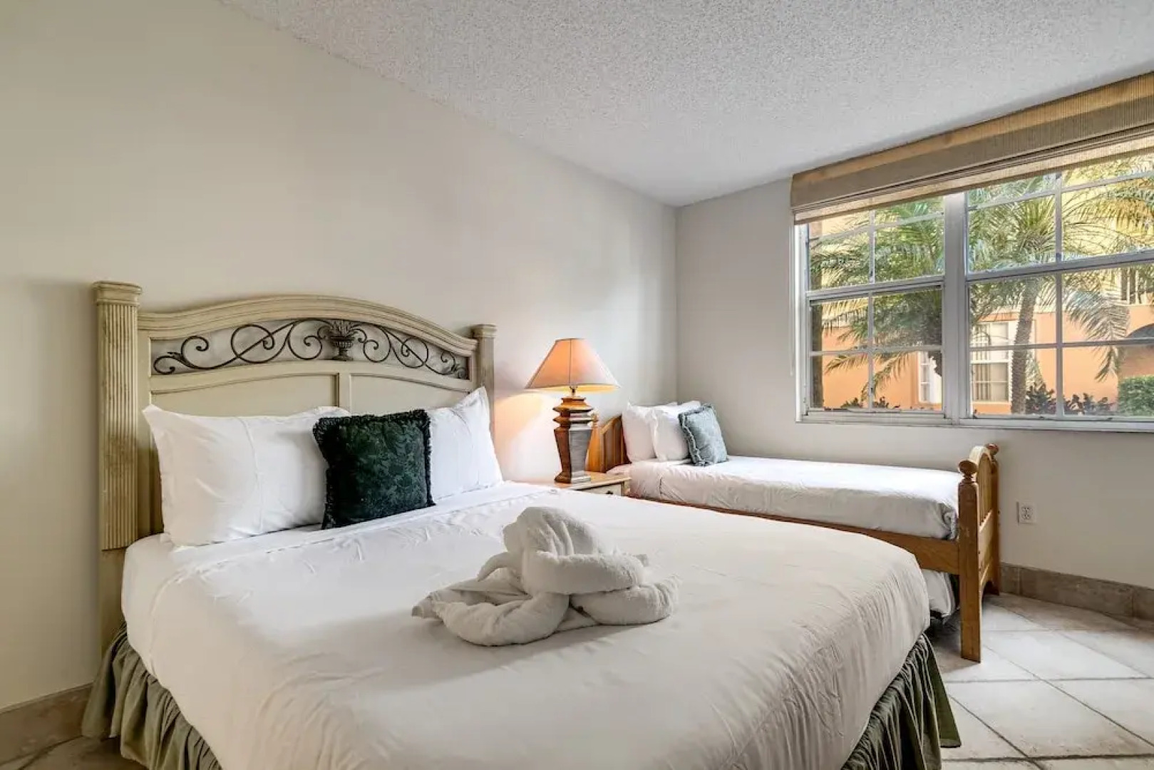 Wonderful 3 Bedroom Condo in the Heart of Aventura