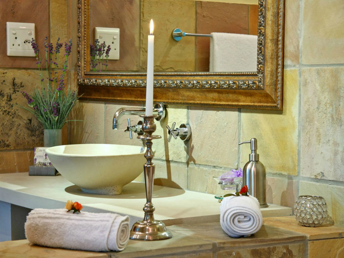 Shangri-La Manor - Adults Only