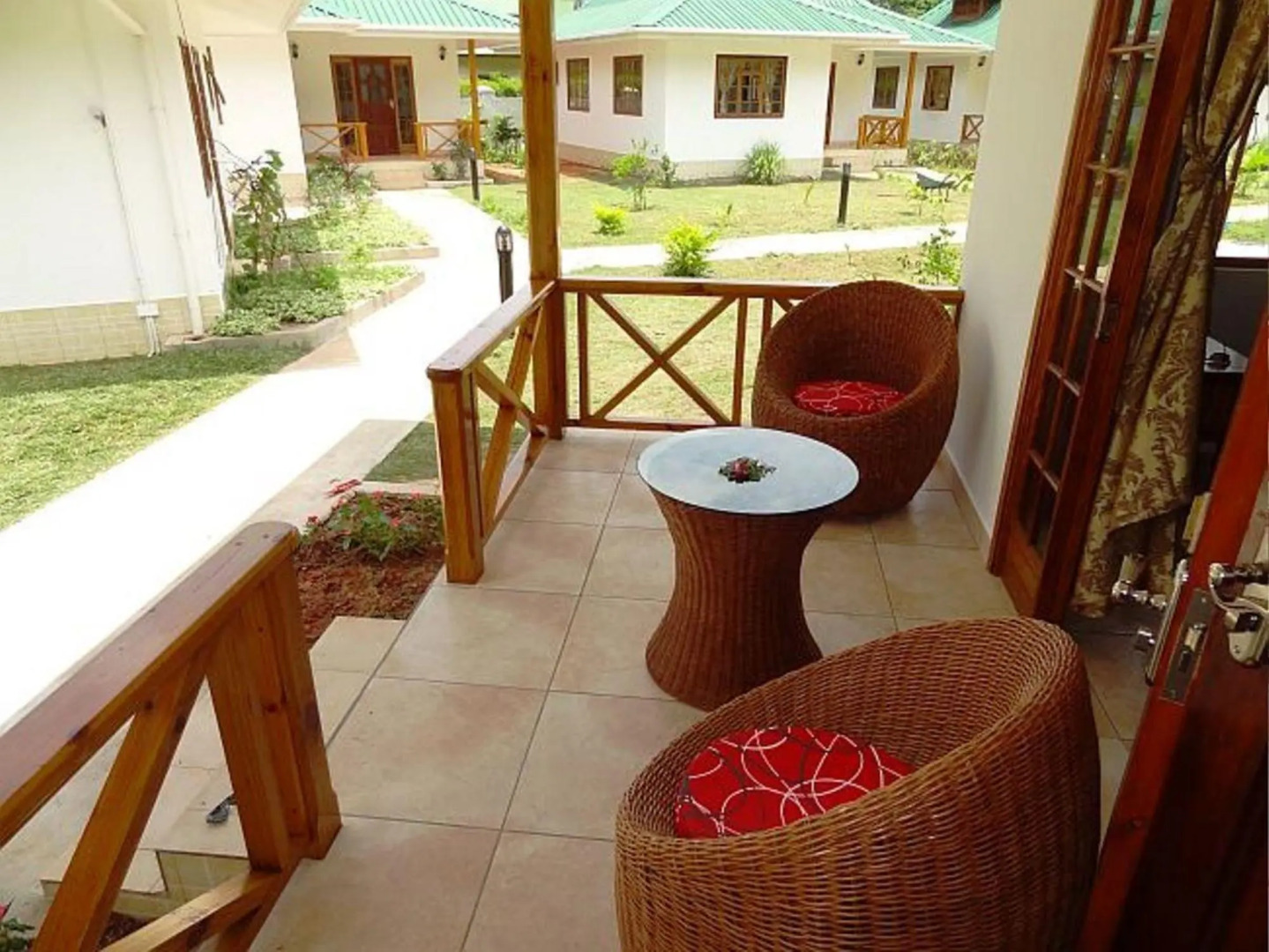 Le surmer self catering chalets