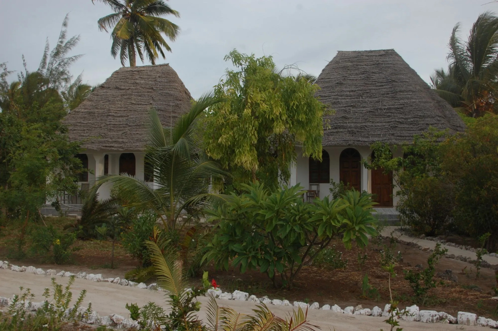Blue Earth Beach Bungalows