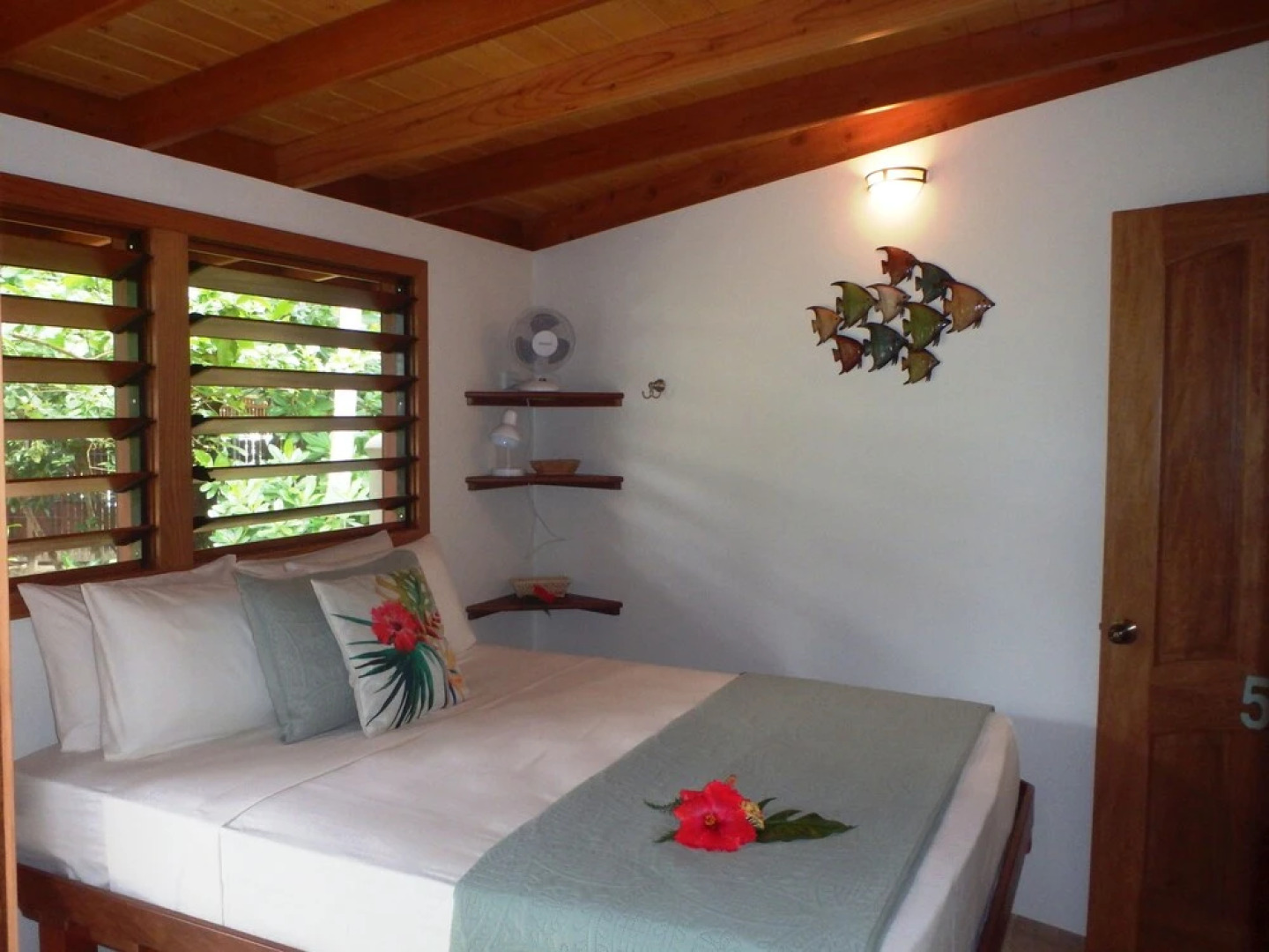 Sunrise Beach Cabanas Eco-Resort