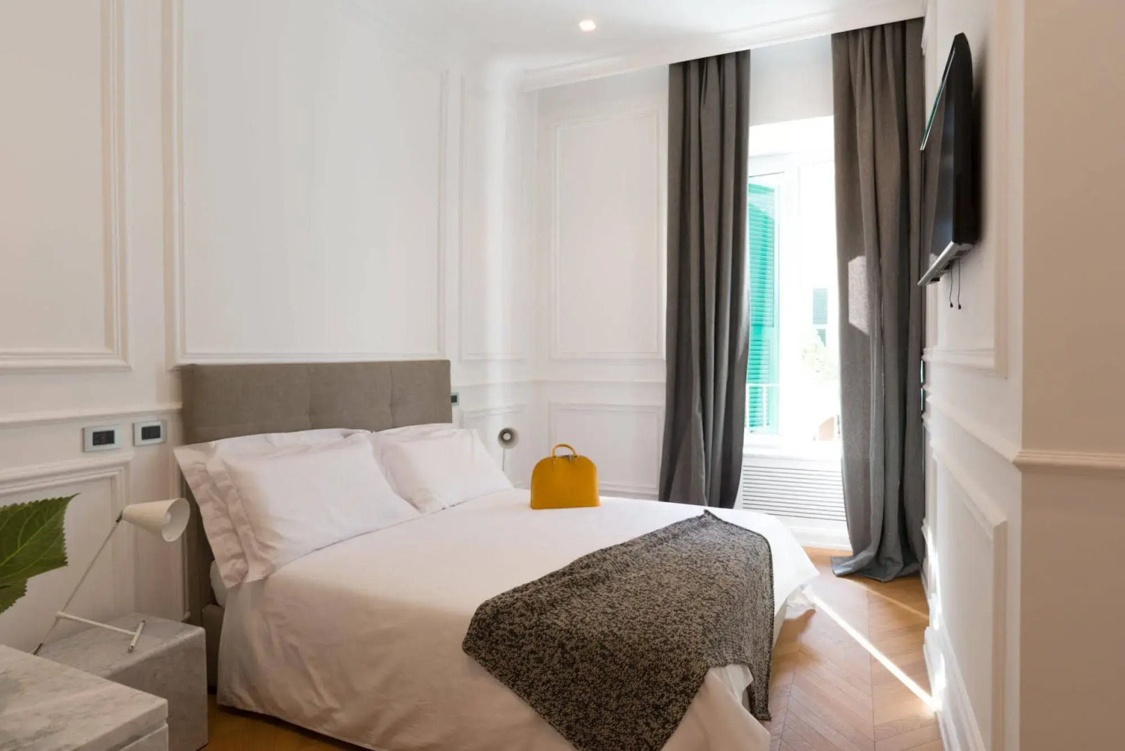 Via Chiodo Luxury Rooms