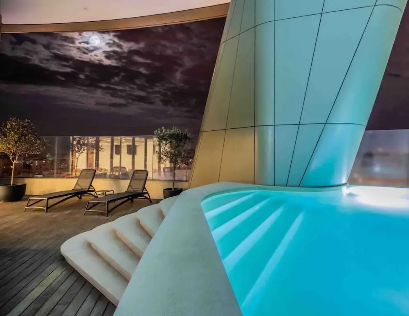 A Spectacular Suite Apartment on a new High Rise