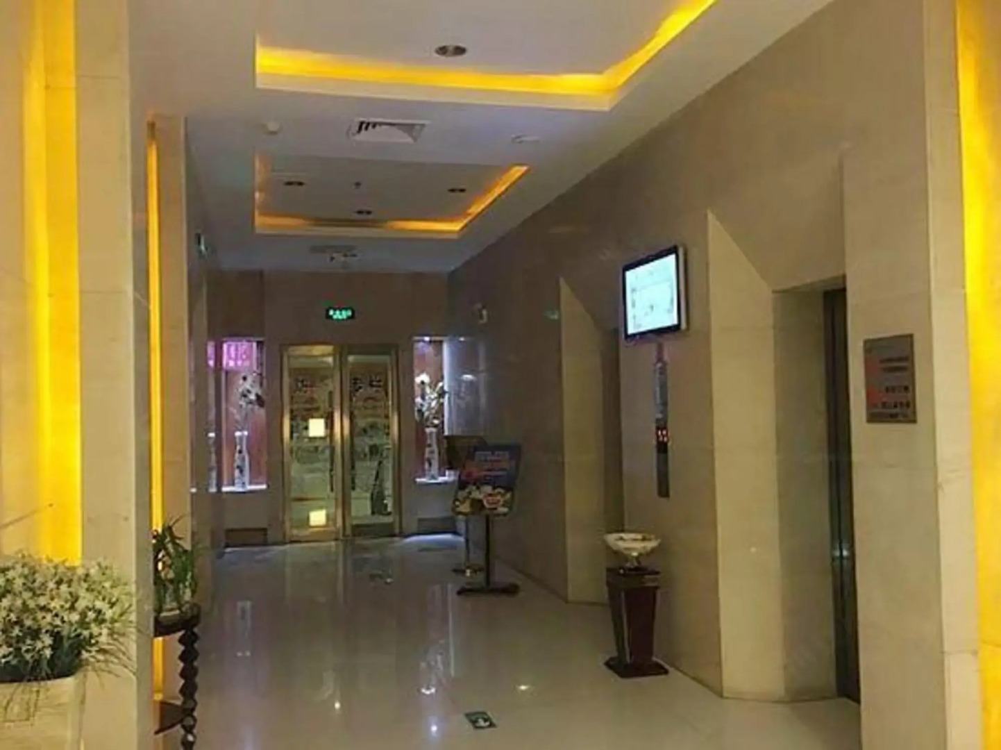 Mediterranean sea Holiday Hotel