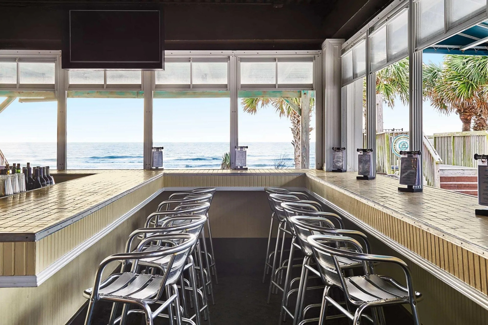 The Oceanfront Litchfield Inn