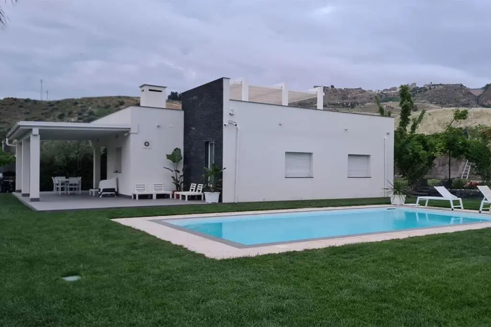 Villa con piscina