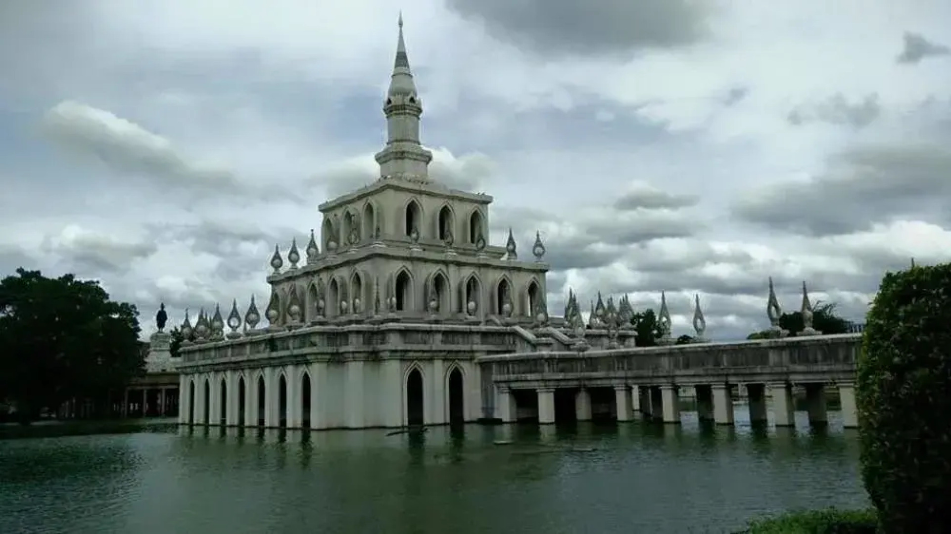 The Room at Msociety Impact Muangthong Thani