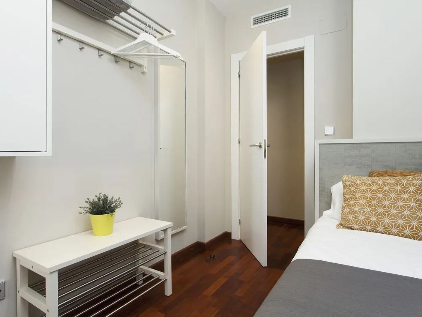 Misterflats - Pere IV