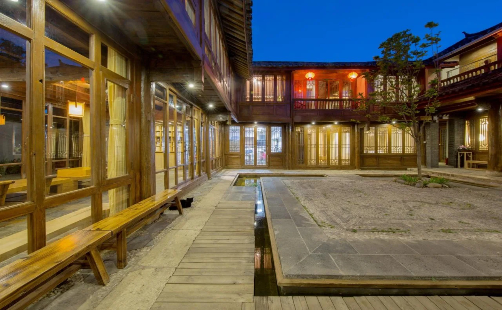 Lijiang Ancient Bridge Inn