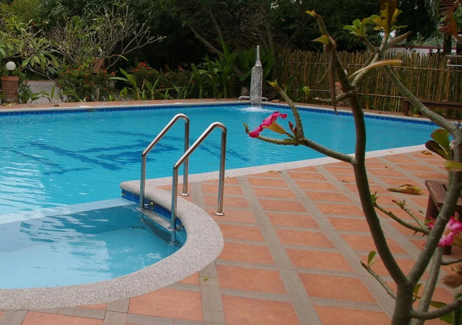 Thai-bamboo Guesthouse Resort