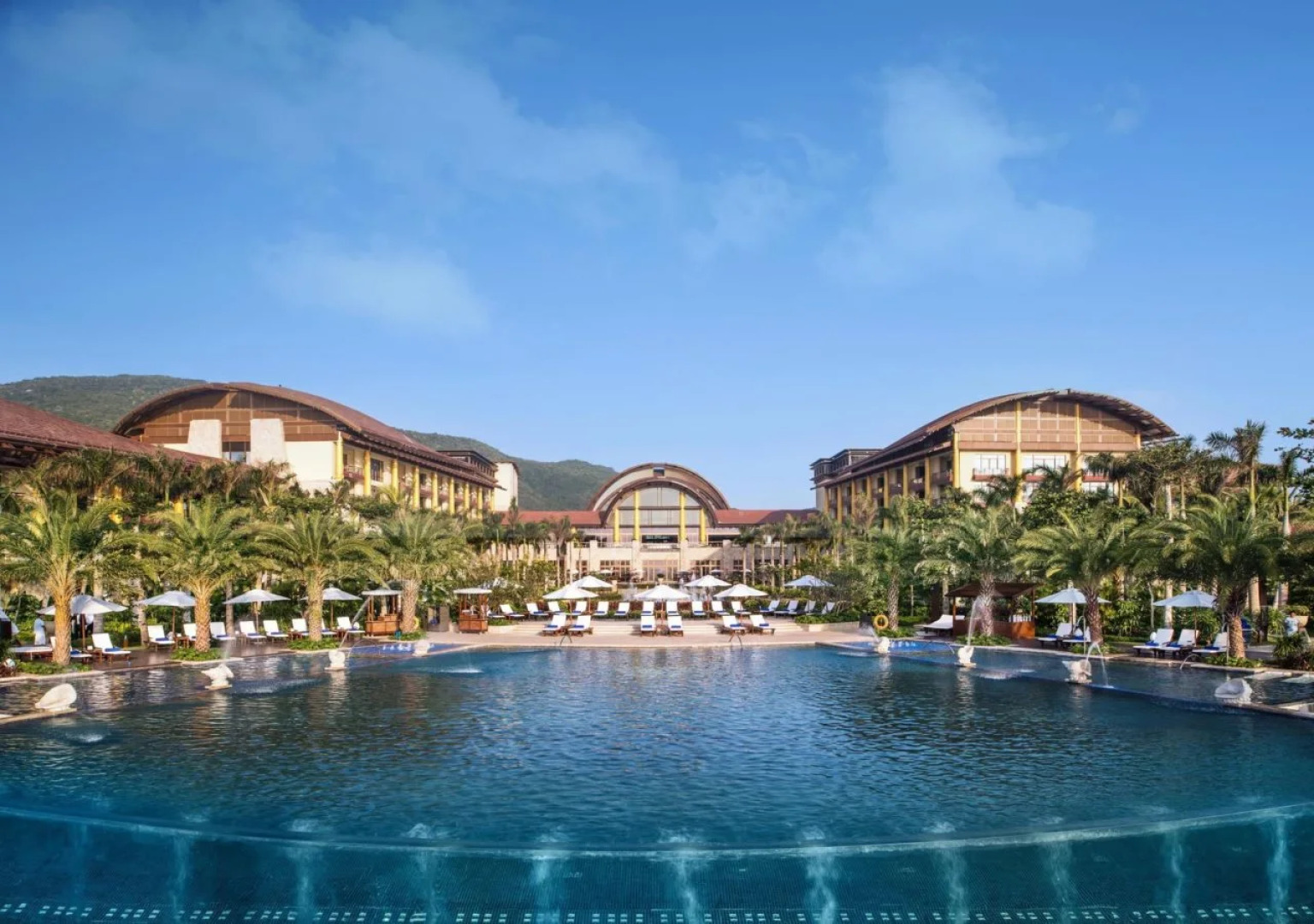 Курорт The St. Regis Sanya Yalong Bay