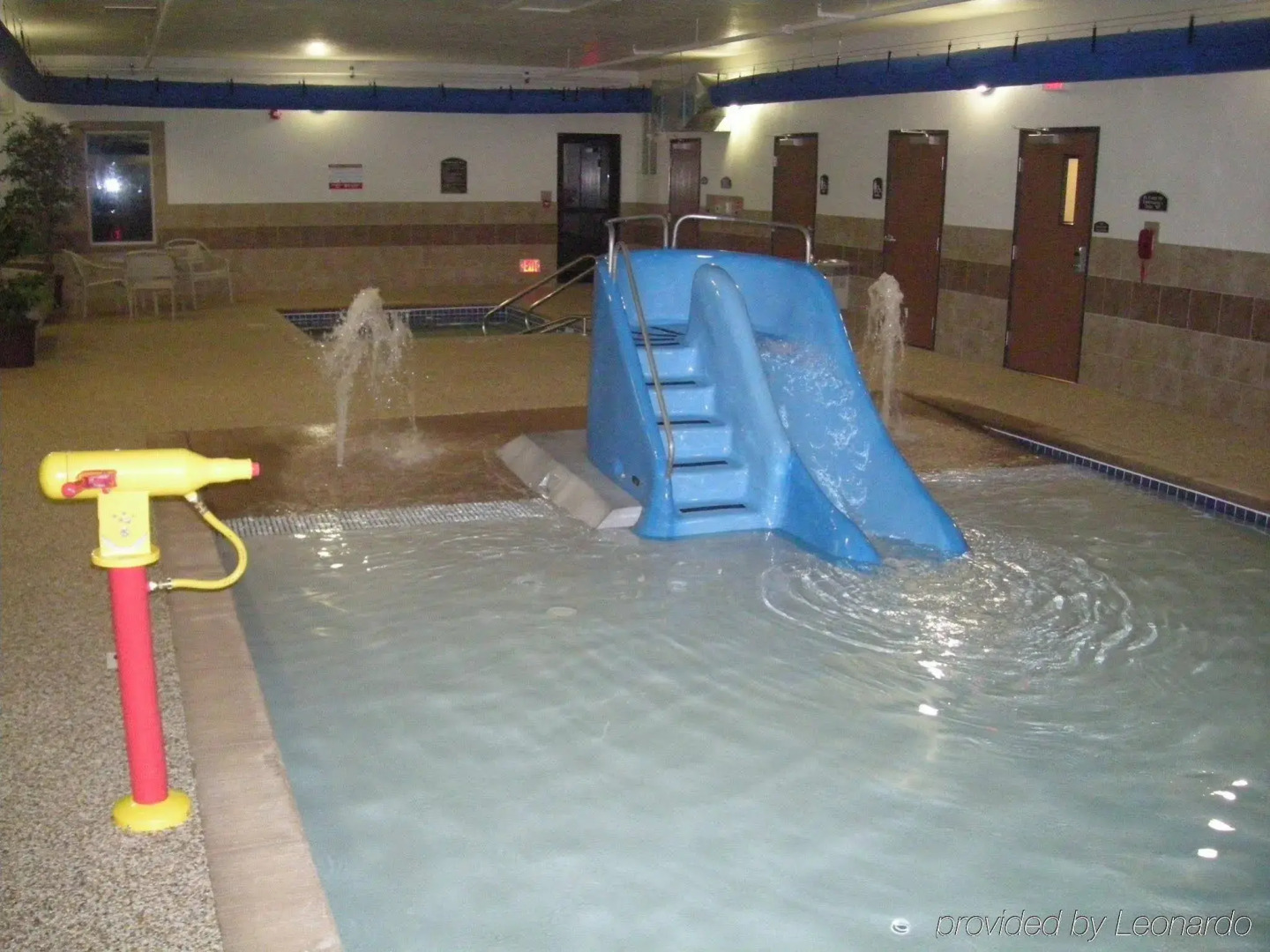 Holiday Inn Express & Suites Sheldon by IHG