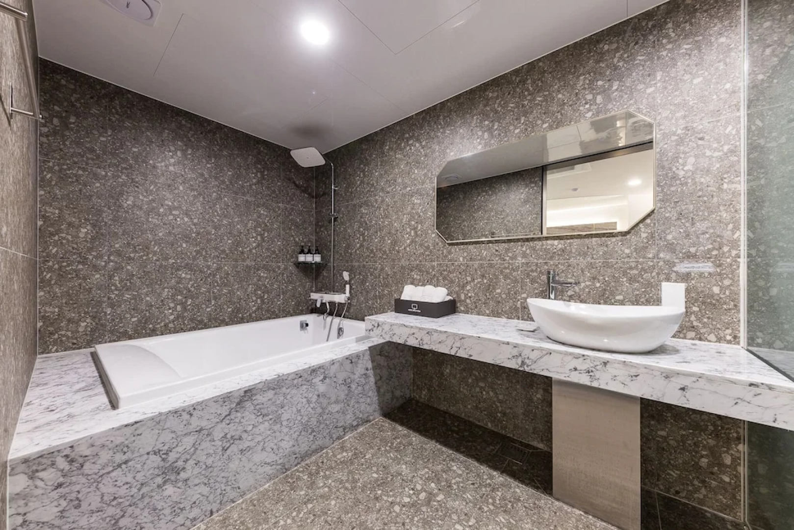 Hotel 24st Urban Brown Seosan Lake Park