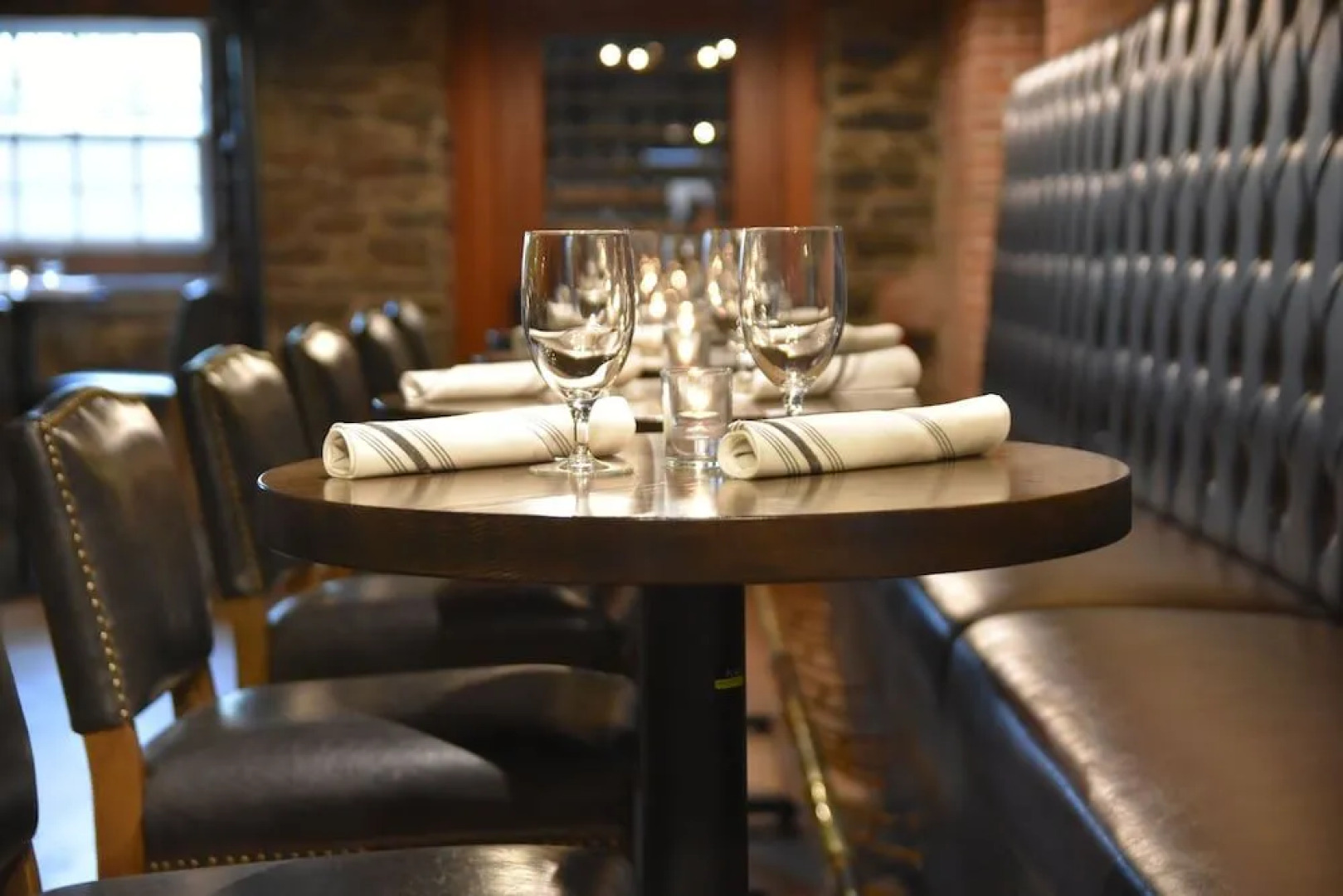 Farmer's Creekside Tavern & Inn