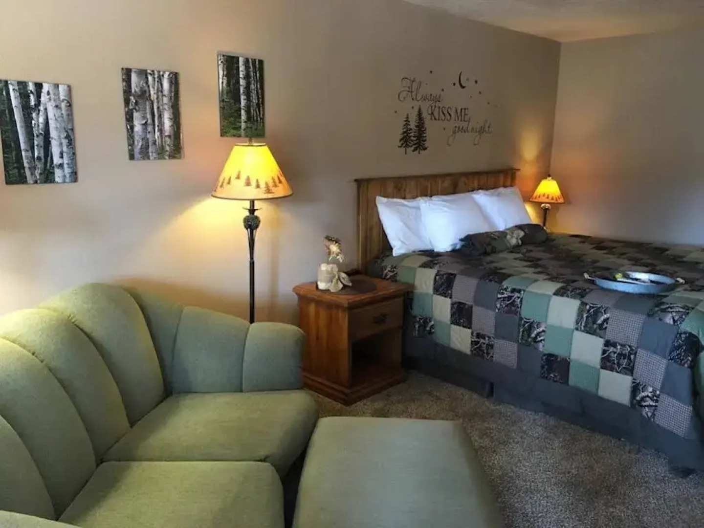 Duck Creek Village Inn