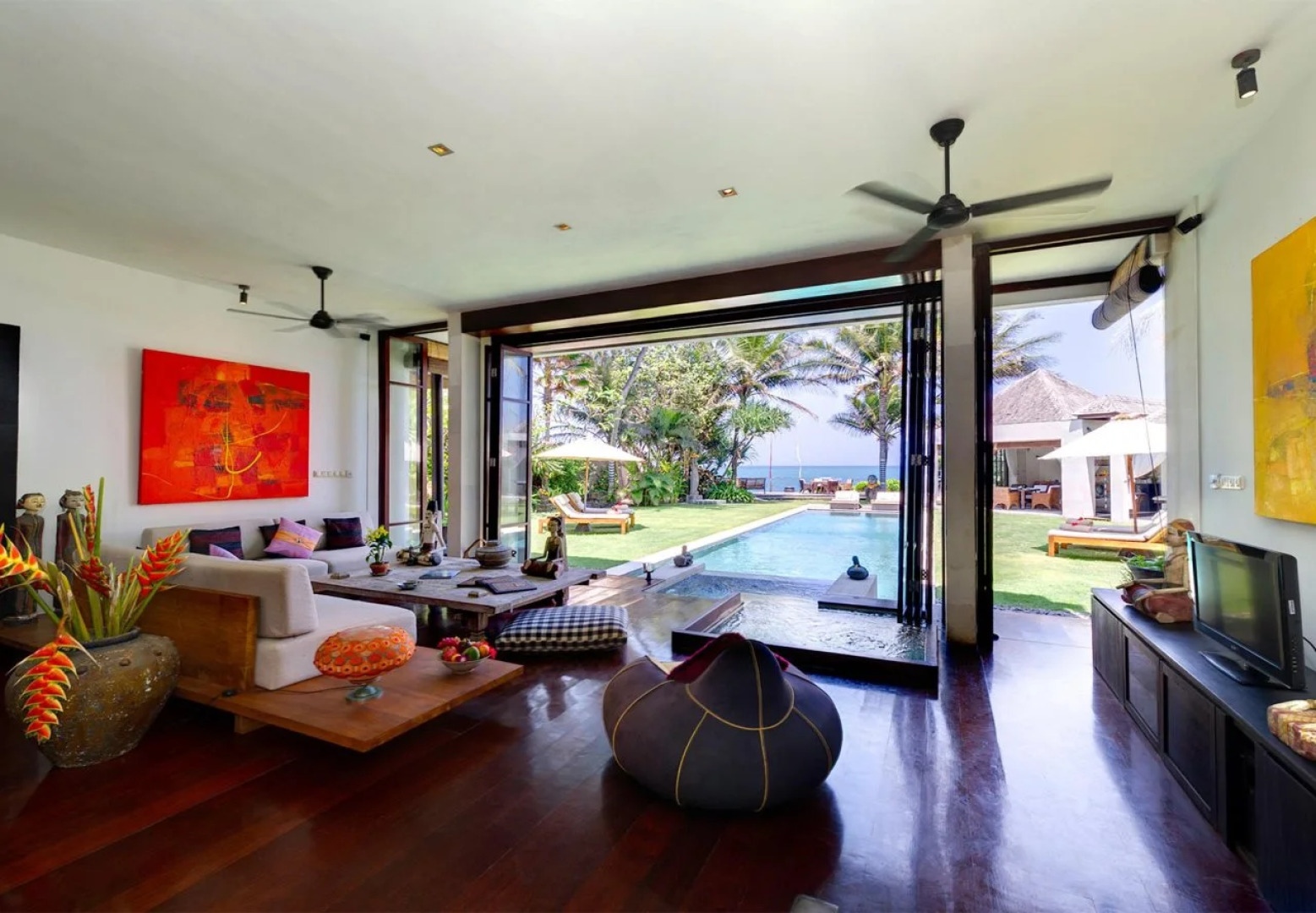 Majapahit Beach Villas