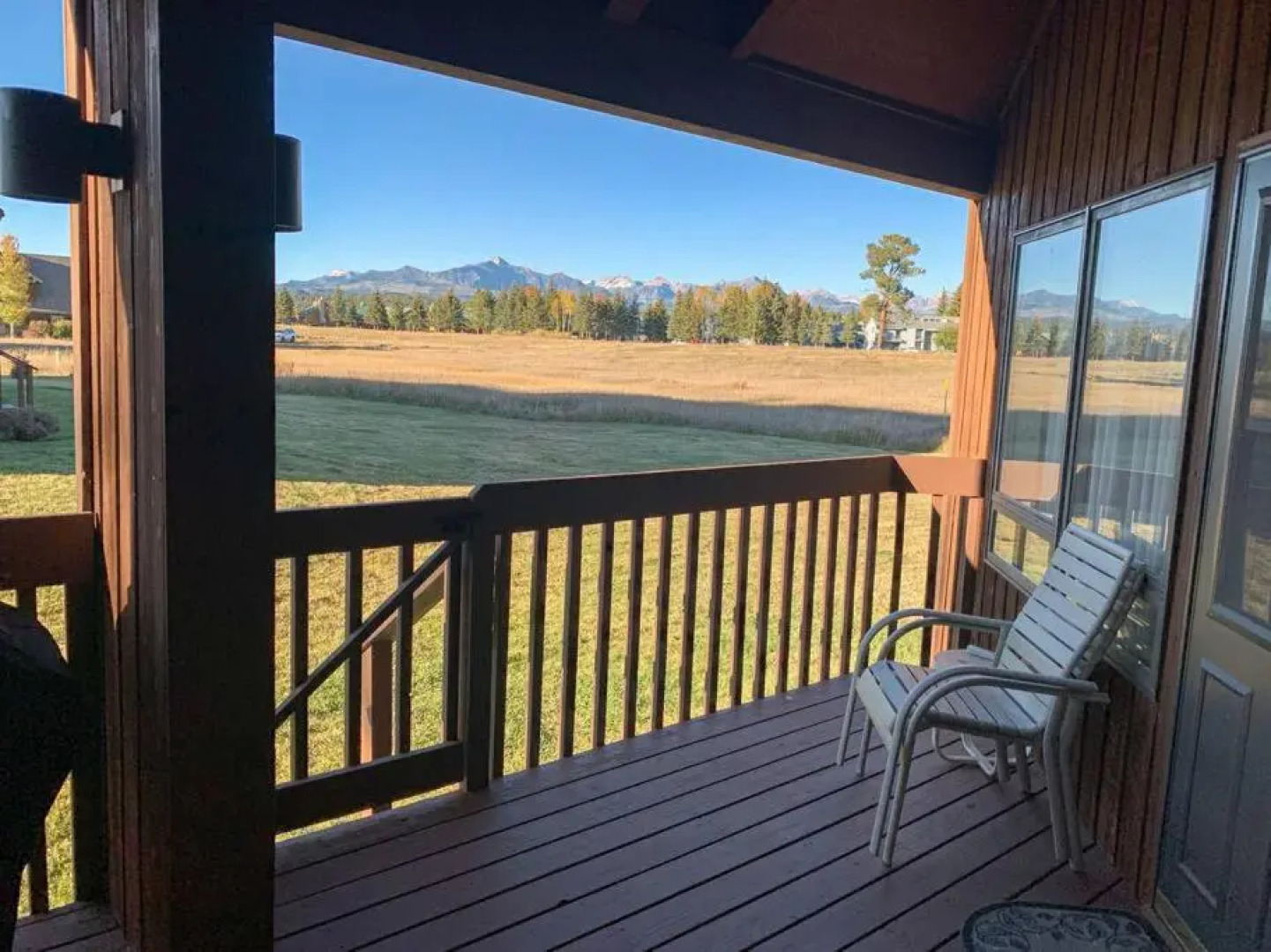 AMAZING VIEWS!! - Walk to Uptown Sleeps 4