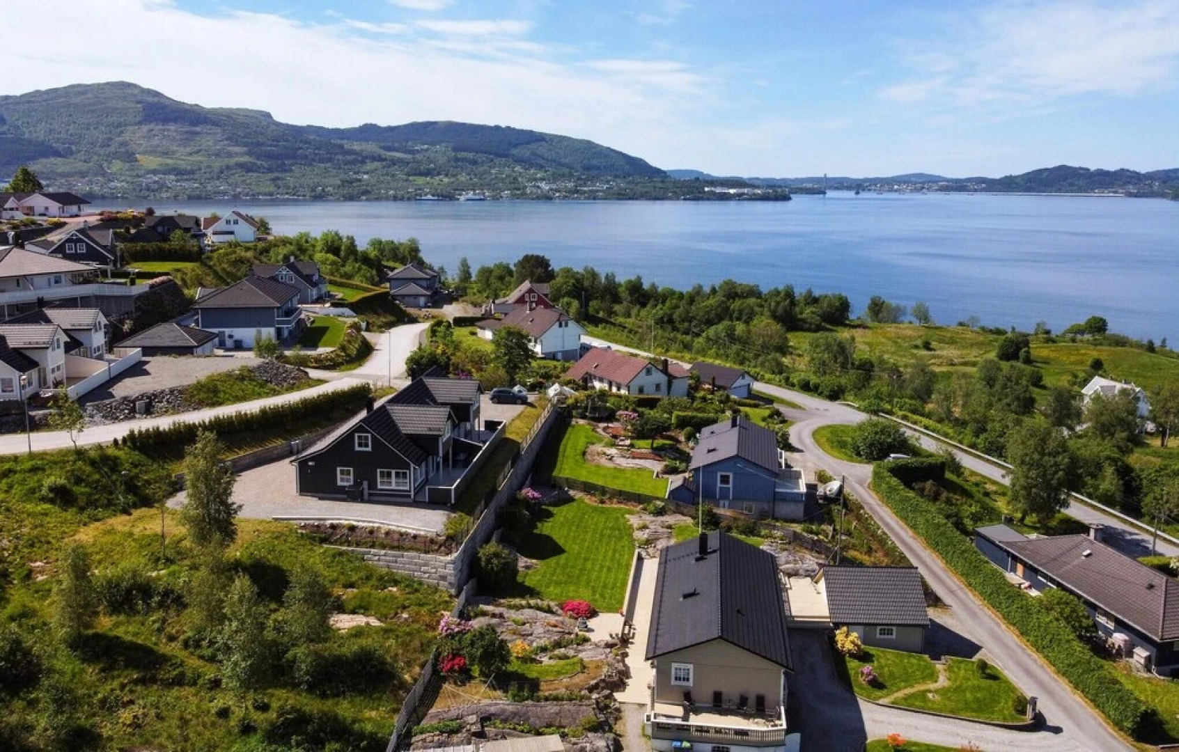 Beautiful Home in Valestrandsfossen With Wifi and 3 Bedrooms