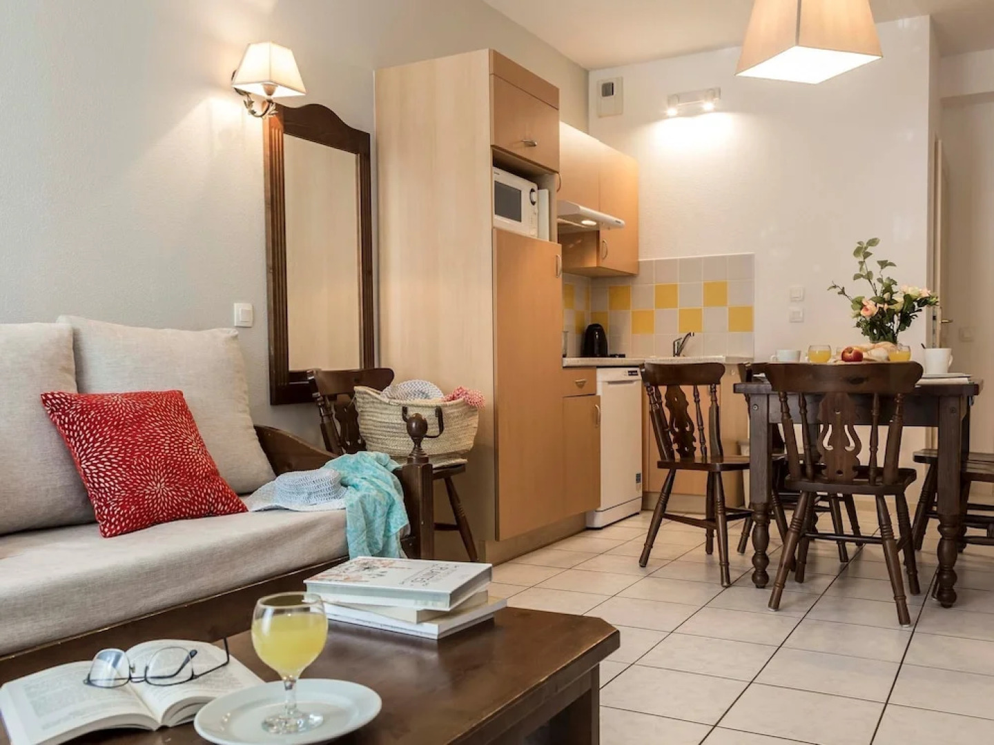 Picturesque apartment with a dishwasher on a quiet place.