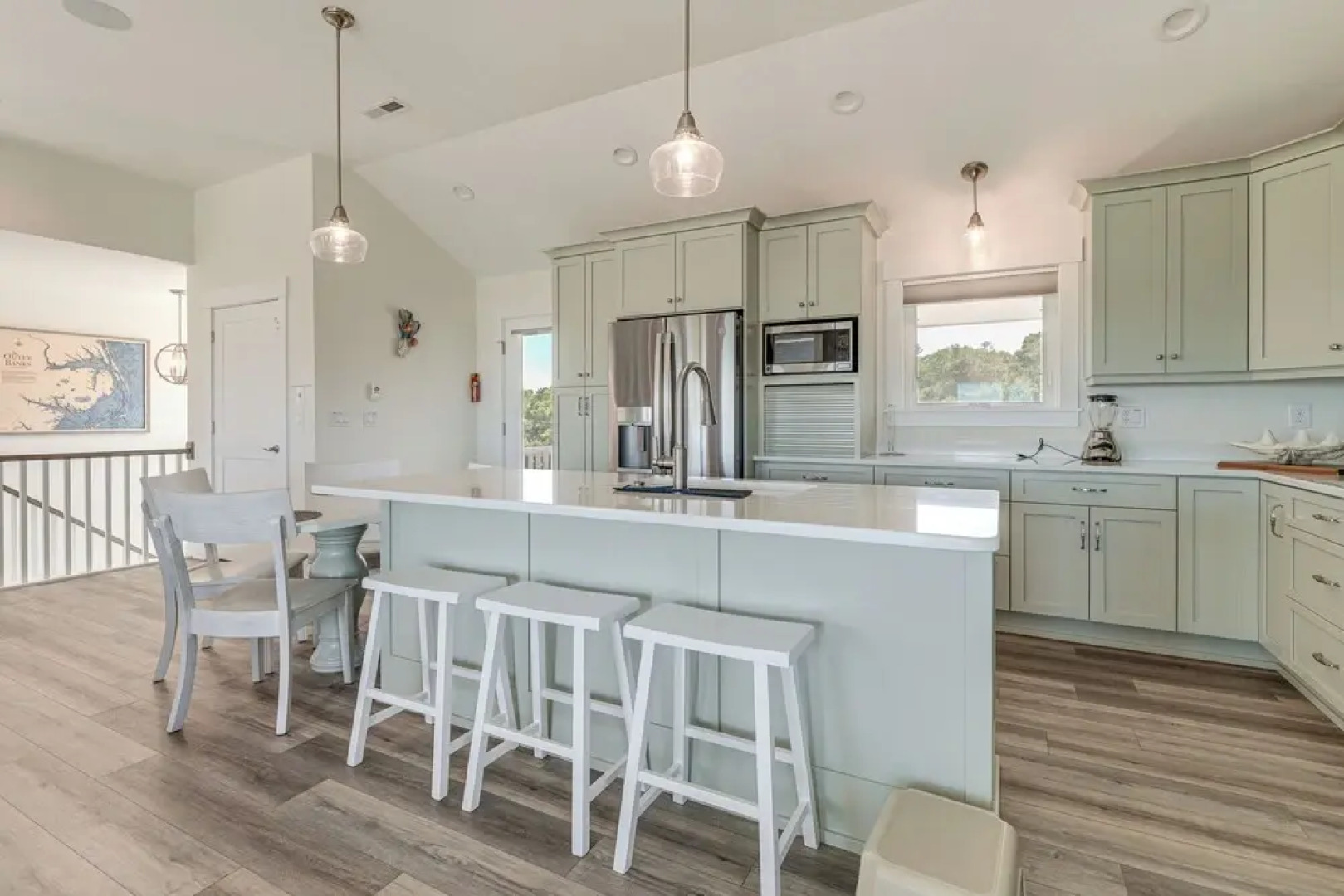 Walk to Beach: Southern Shores Retreat w/ Hot Tub