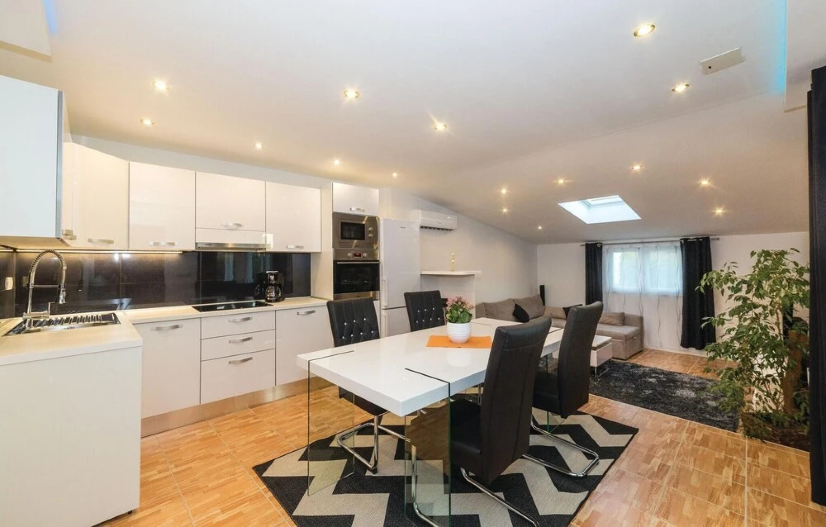 Nice Home in Kastel Gomilica With Sauna, Wifi and 2 Bedrooms