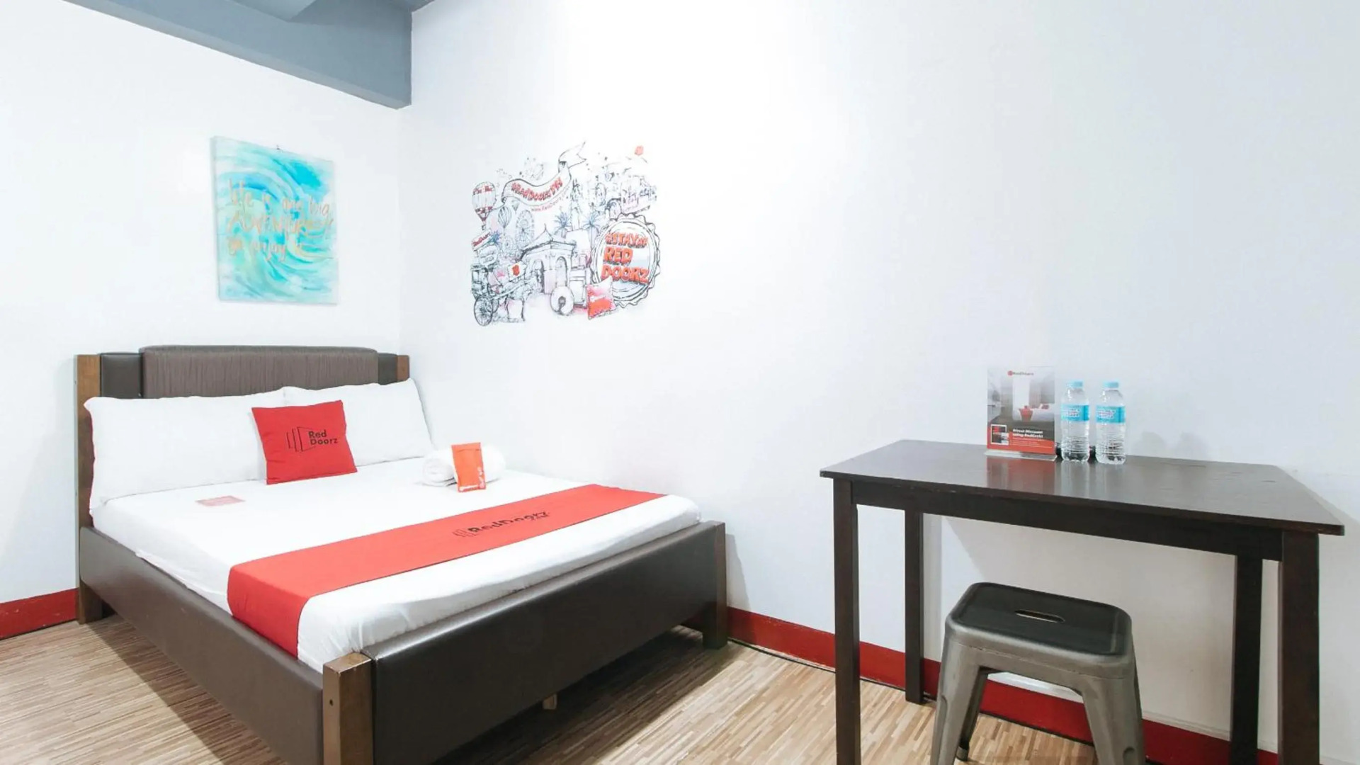 RedDoorz near Quirino Station