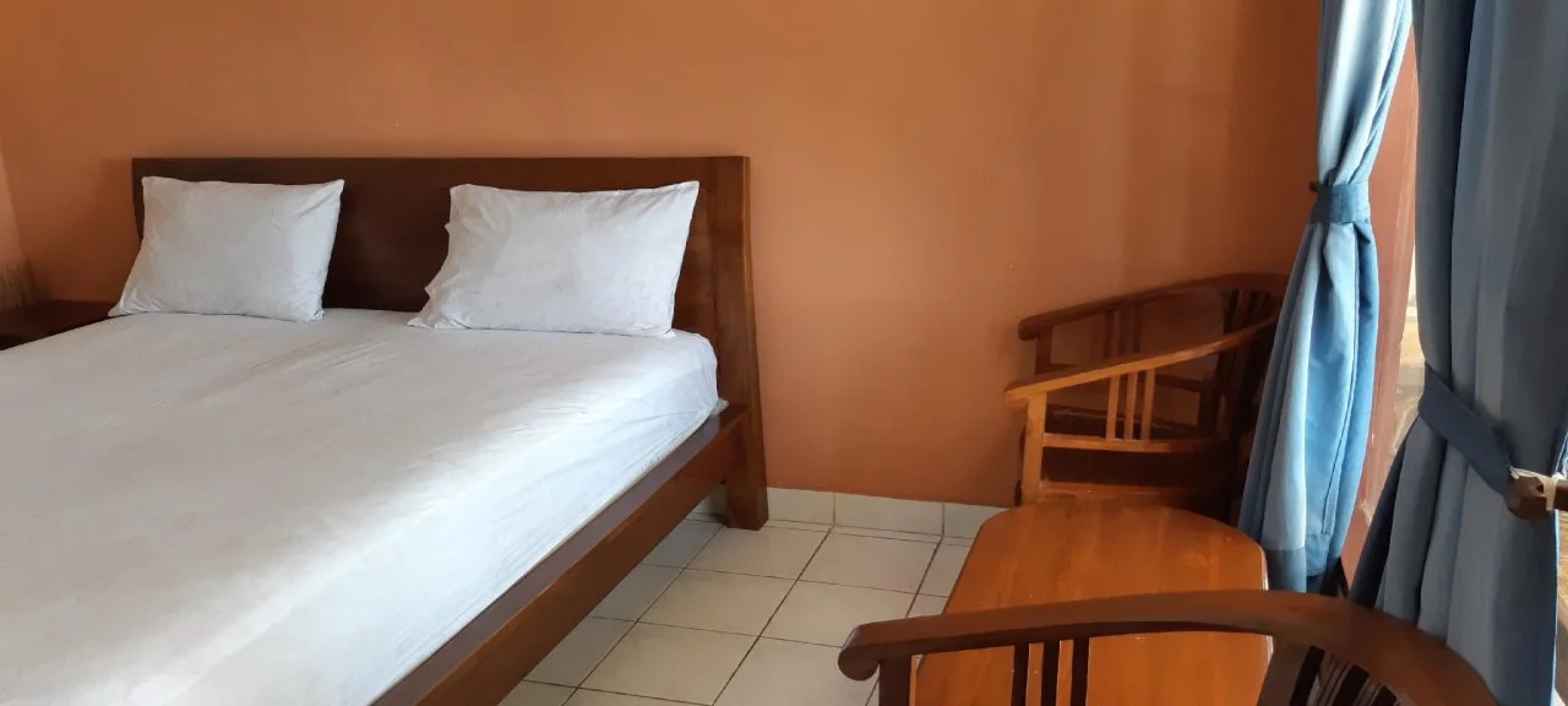 Hotel Tara Bar & Resto Air Sanih