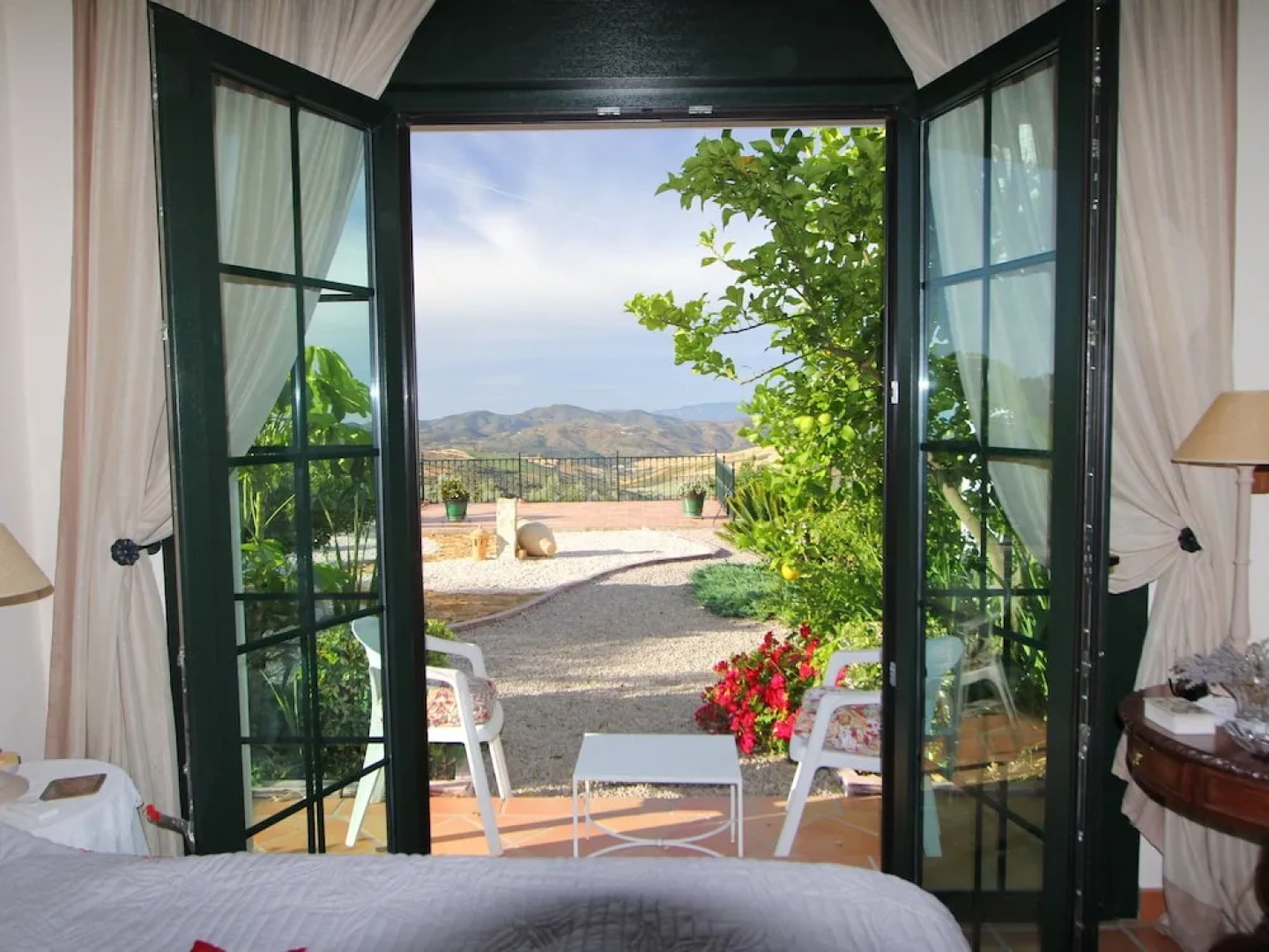 Luxury Villa with Great Mountain Views, Pool, Sauna, Jacuzzi And Padel Court