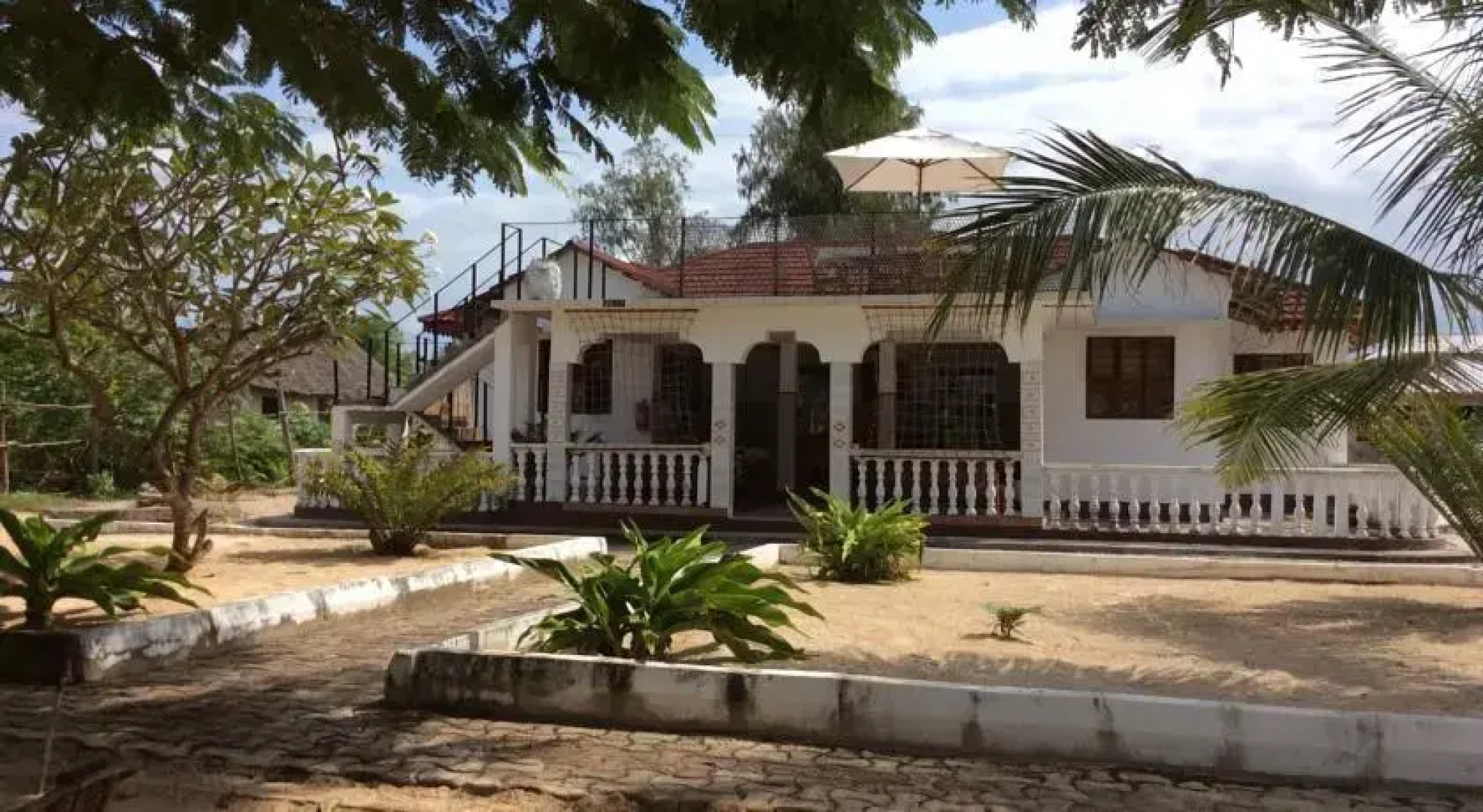 ONE LOVE Beach House Zanzibar