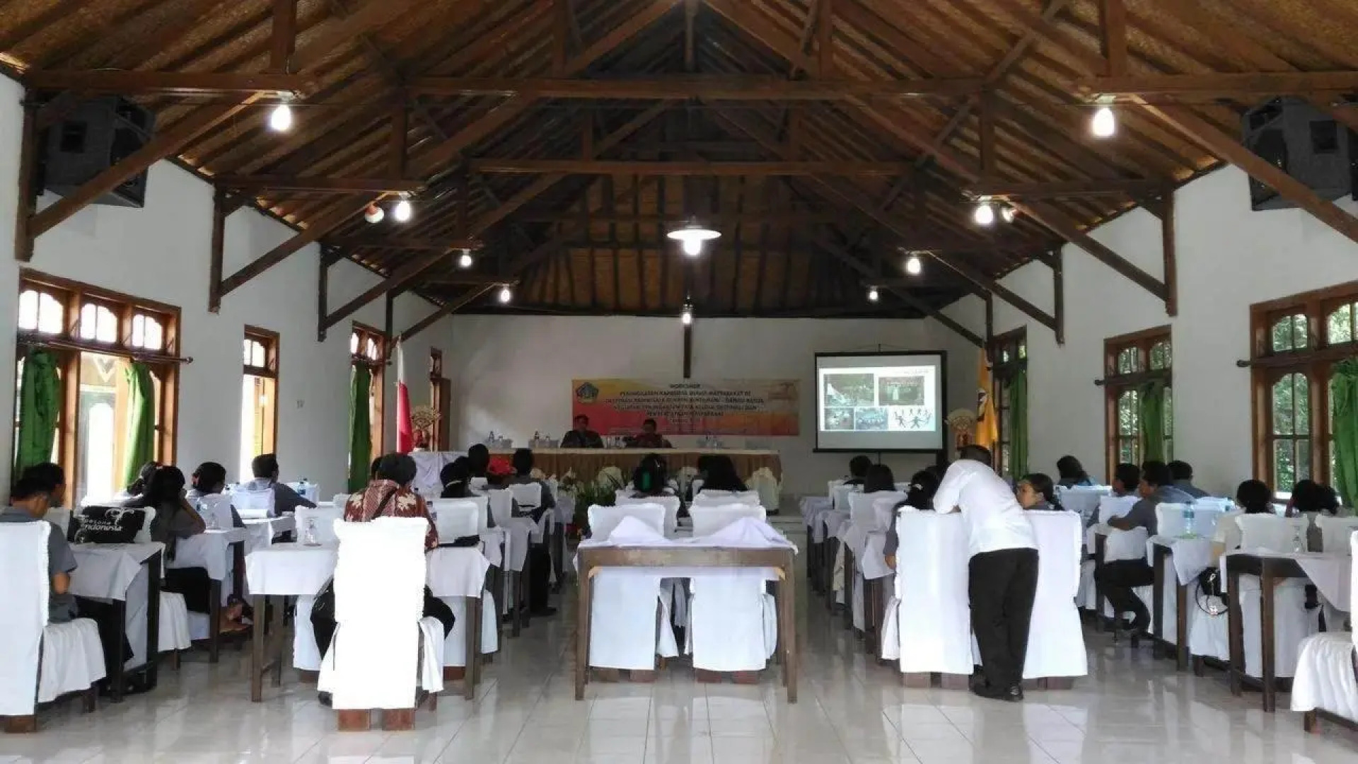 Hotel Segara & Restoran