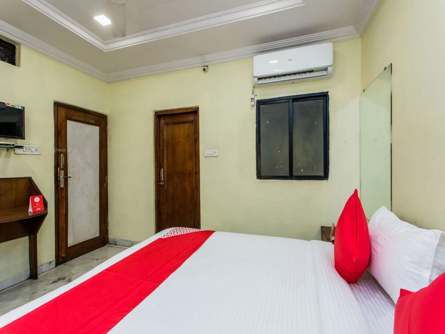 OYO 14522 Ganga Residency