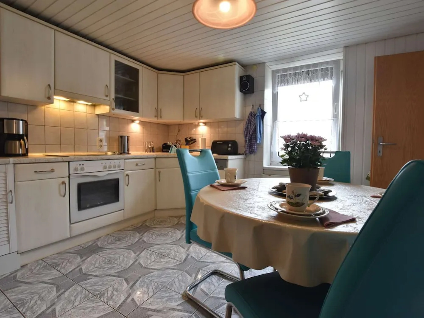 Moderne Ferienwohnung mit Grill in Rakow