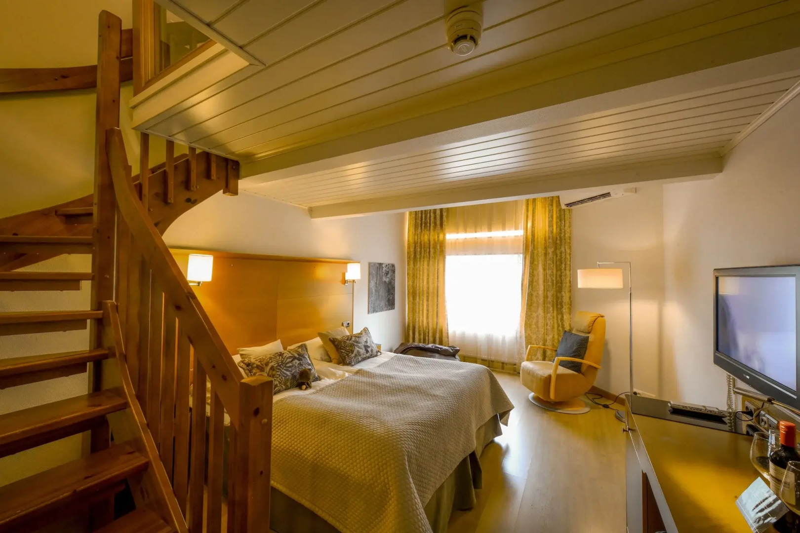 Hotel Aateli Lakeside