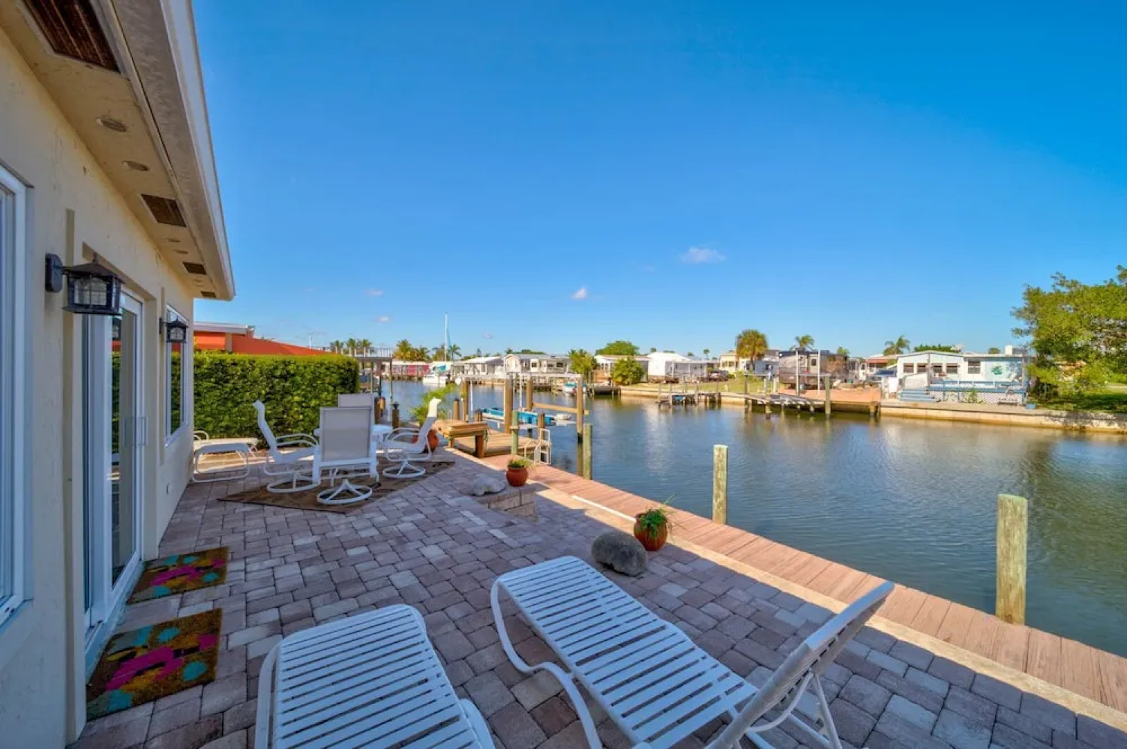 The SS Mermaid-Spotless Island - 2 Br Villa