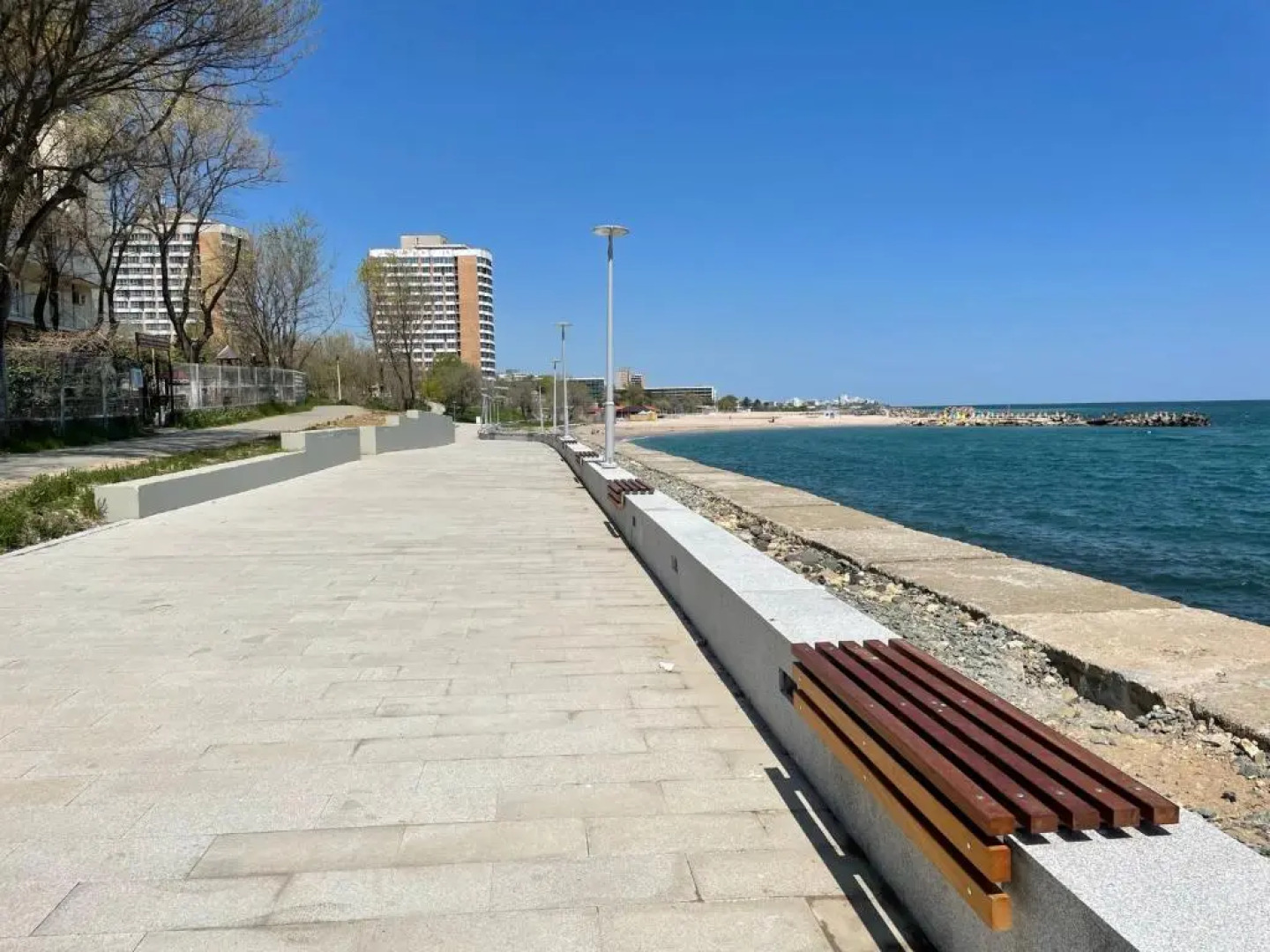 Kallatia Studio Saturn