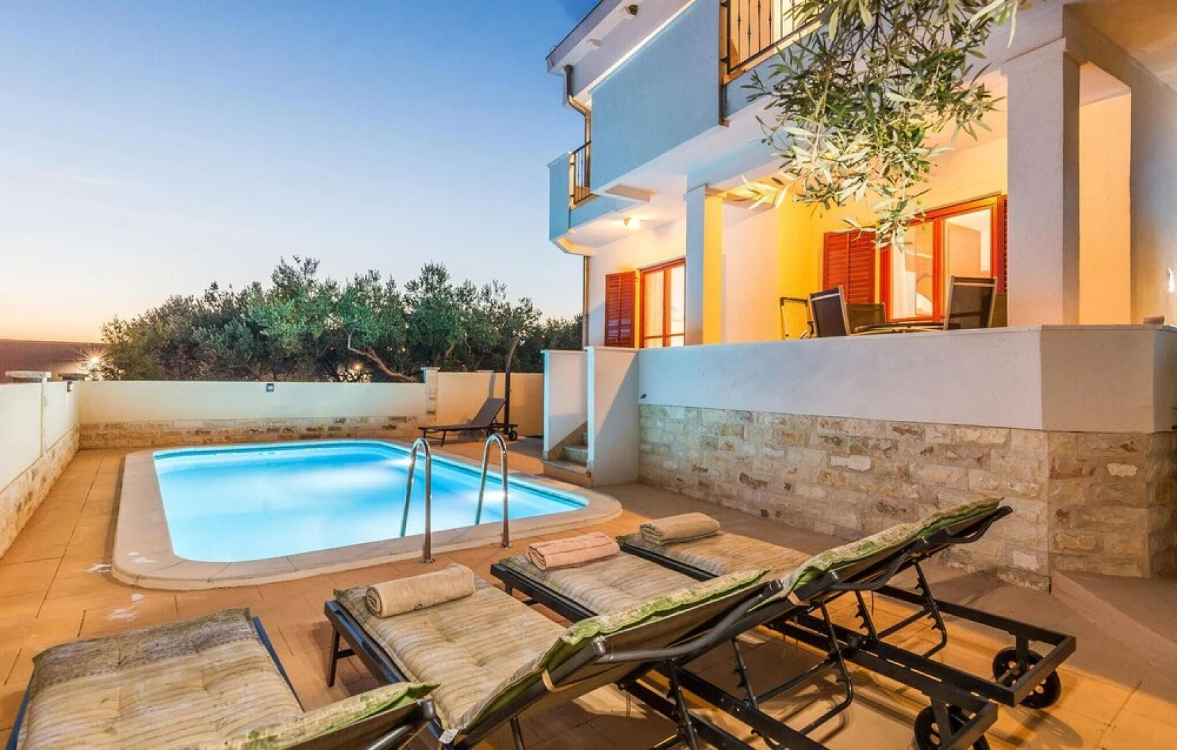 Awesome Home in Sv Filip i Jakov With Sauna, Wifi and 5 Bedrooms