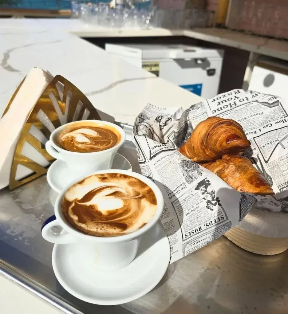 Casa Rosada Beach Front