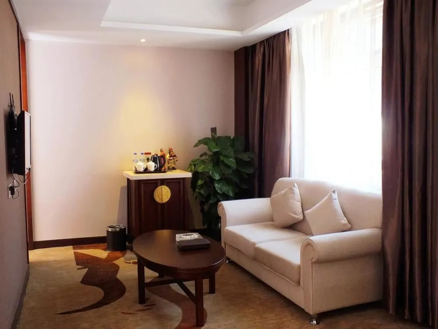 Sanroyal International Hotel