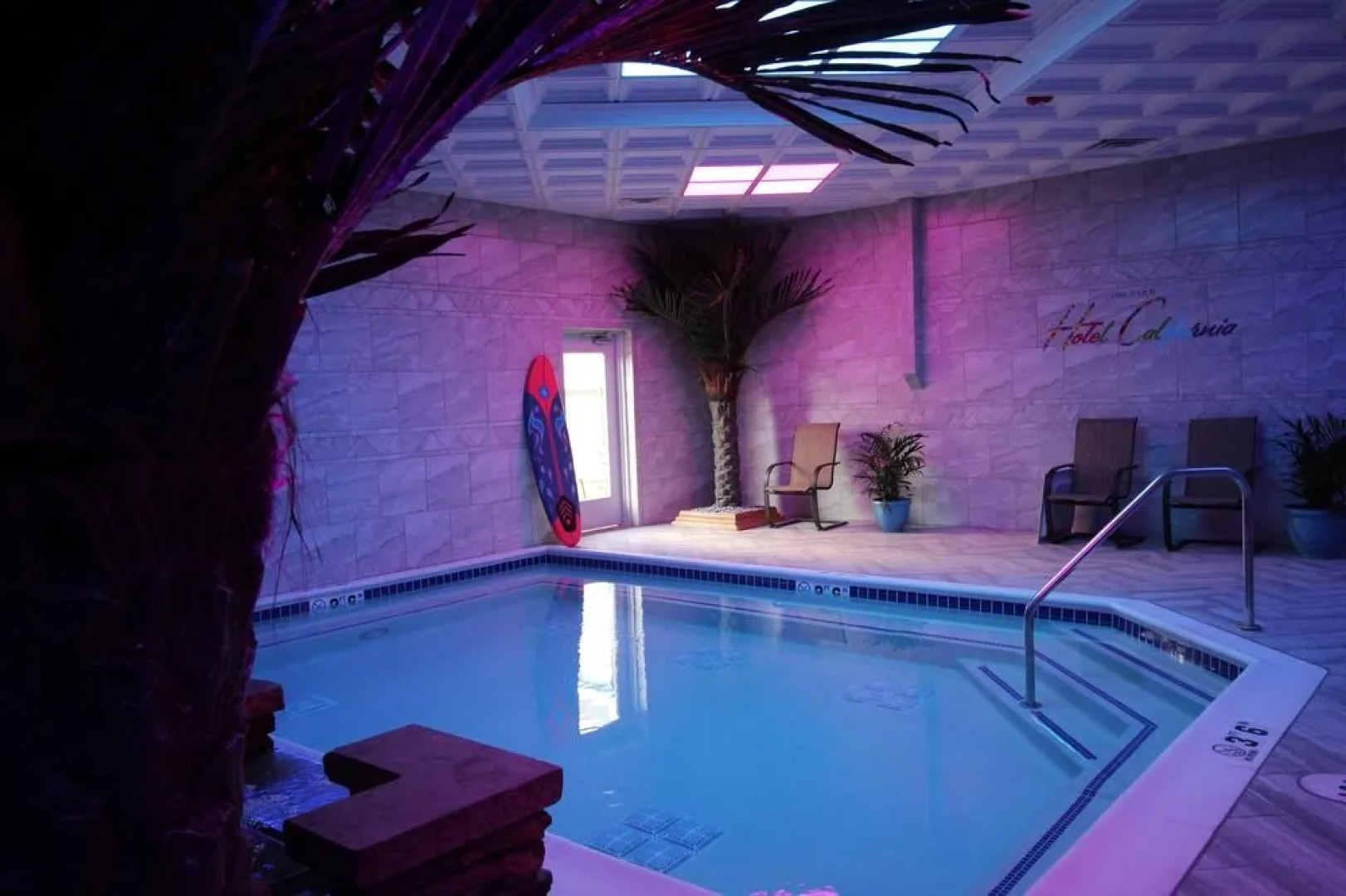 California Palms Hotel & Suites