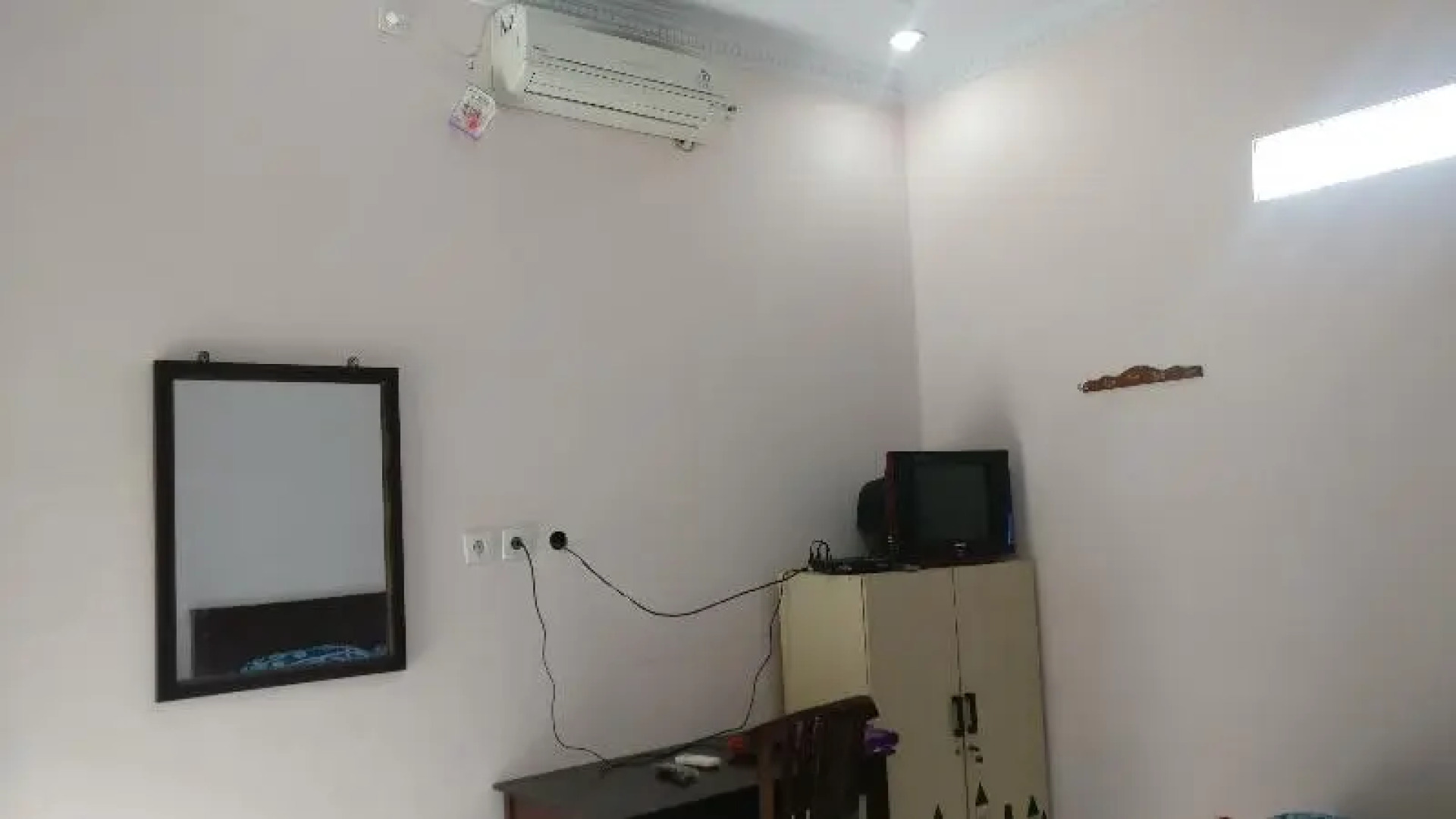 Losmen Tut Wuri 2 by ZUZU