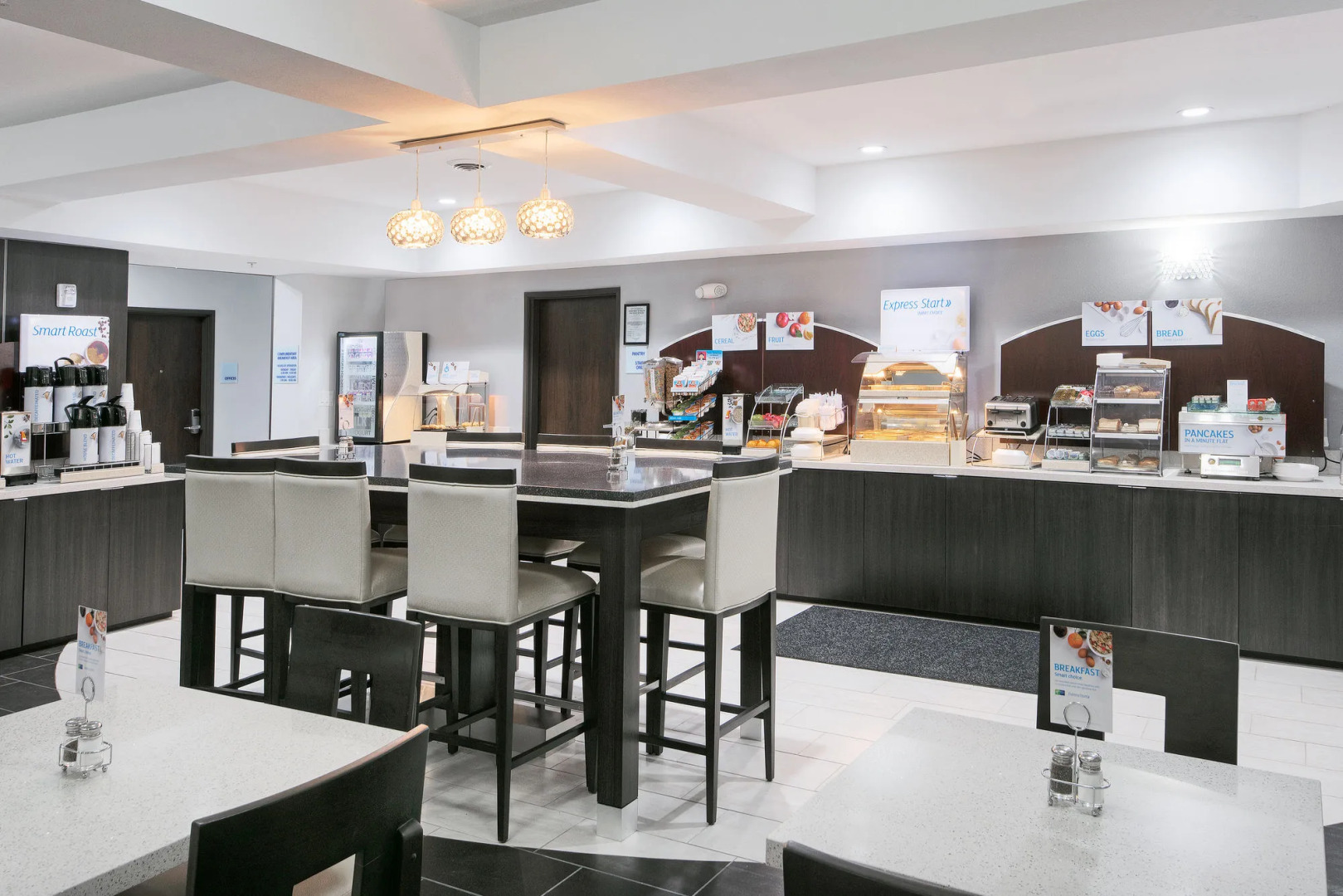Holiday Inn Express & Suites Houston North - IAH Area by IHG